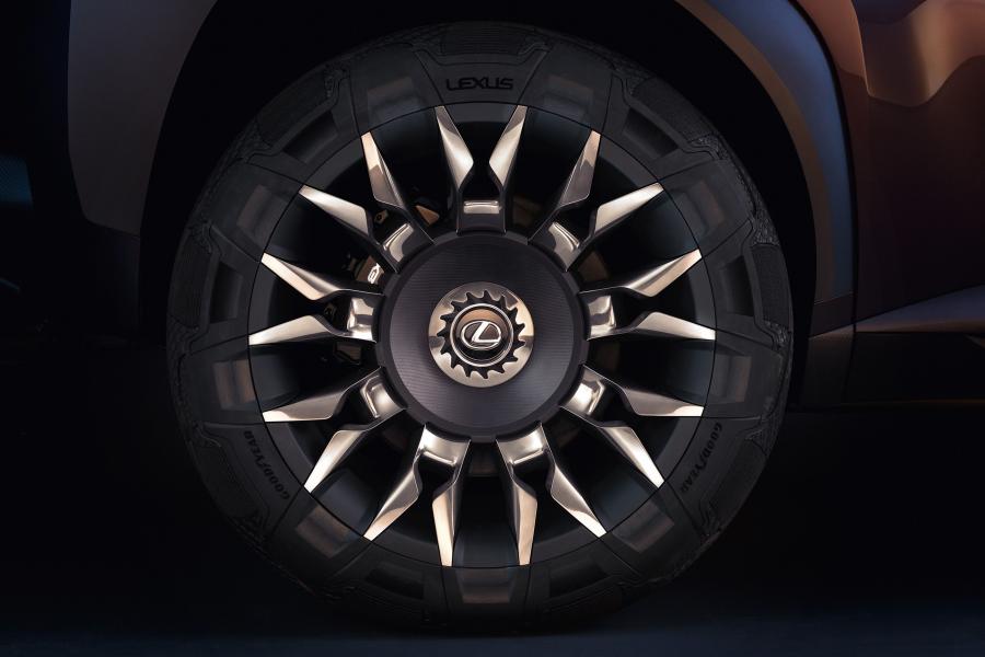 Колеса Lexus UX Concept 2016 года  (фото 9 из 18)